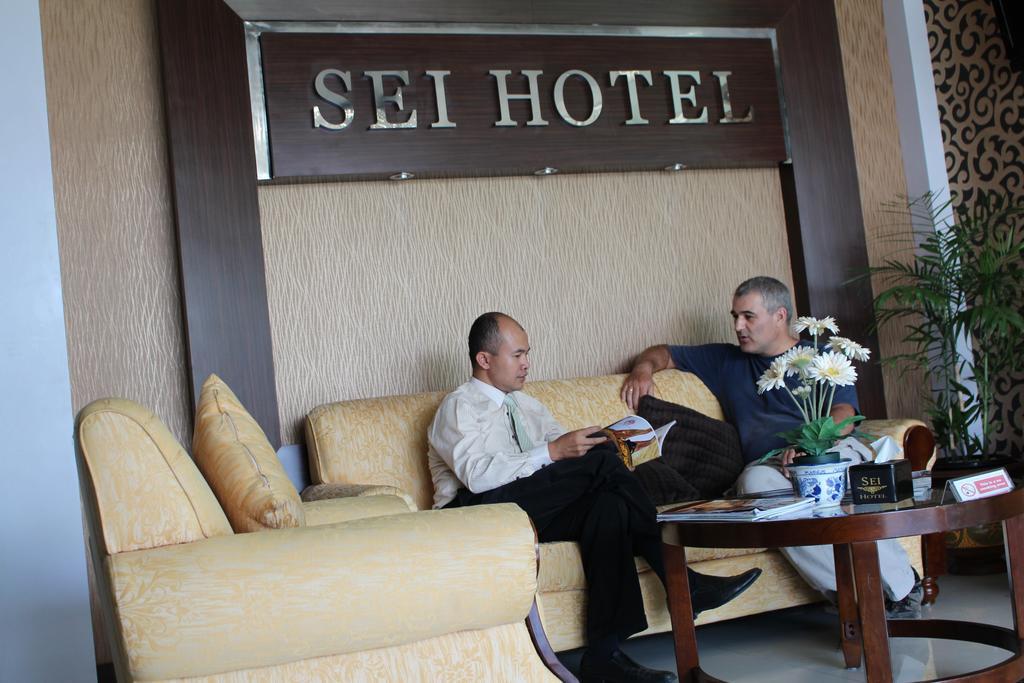 Sei Hotel Banda Aceh Buitenkant foto